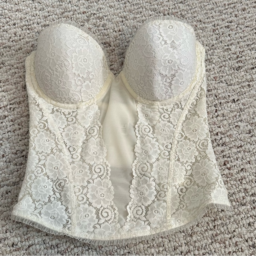 Maidenform Lace Bustier in Cream 34C